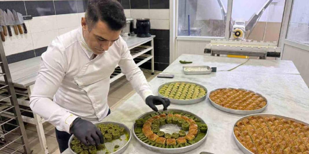 Nişan ve kız istemelerinin trendi değişti: Artık baklava tepsisi ilgi görüyor 6